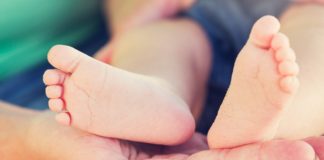 Gyerekbiztos lakás, hogy mindenki nyugodt legyen Adorable Newborn Baby