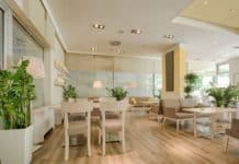 Számít, milyen bútorokat választasz az étterembe (mert sokat hozzátesz az összképhez) SZÁMÍT, MILYEN BÚTOROKAT VÁLASZTASZ AZ ÉTTEREMBE