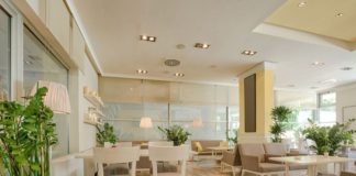 Számít, milyen bútorokat választasz az étterembe (mert sokat hozzátesz az összképhez) SZÁMÍT, MILYEN BÚTOROKAT VÁLASZTASZ AZ ÉTTEREMBE