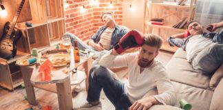 Győzd le a macskajaj tüneteit – 3 életmentő tipp, ha kínoz a másnaposság GYŐZD LE A MACSKAJAJ TÜNETEIT – 3 ÉLETMENTŐ TIPP, HA KÍNOZ A MÁSNAPOSSÁG