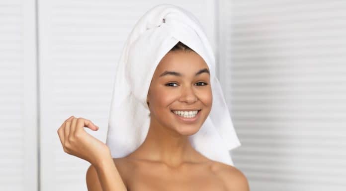 Eleged van a világból? Vegyél egy meleg zuhanyt! Eleged van a világból? Vegyél egy meleg zuhanyt!